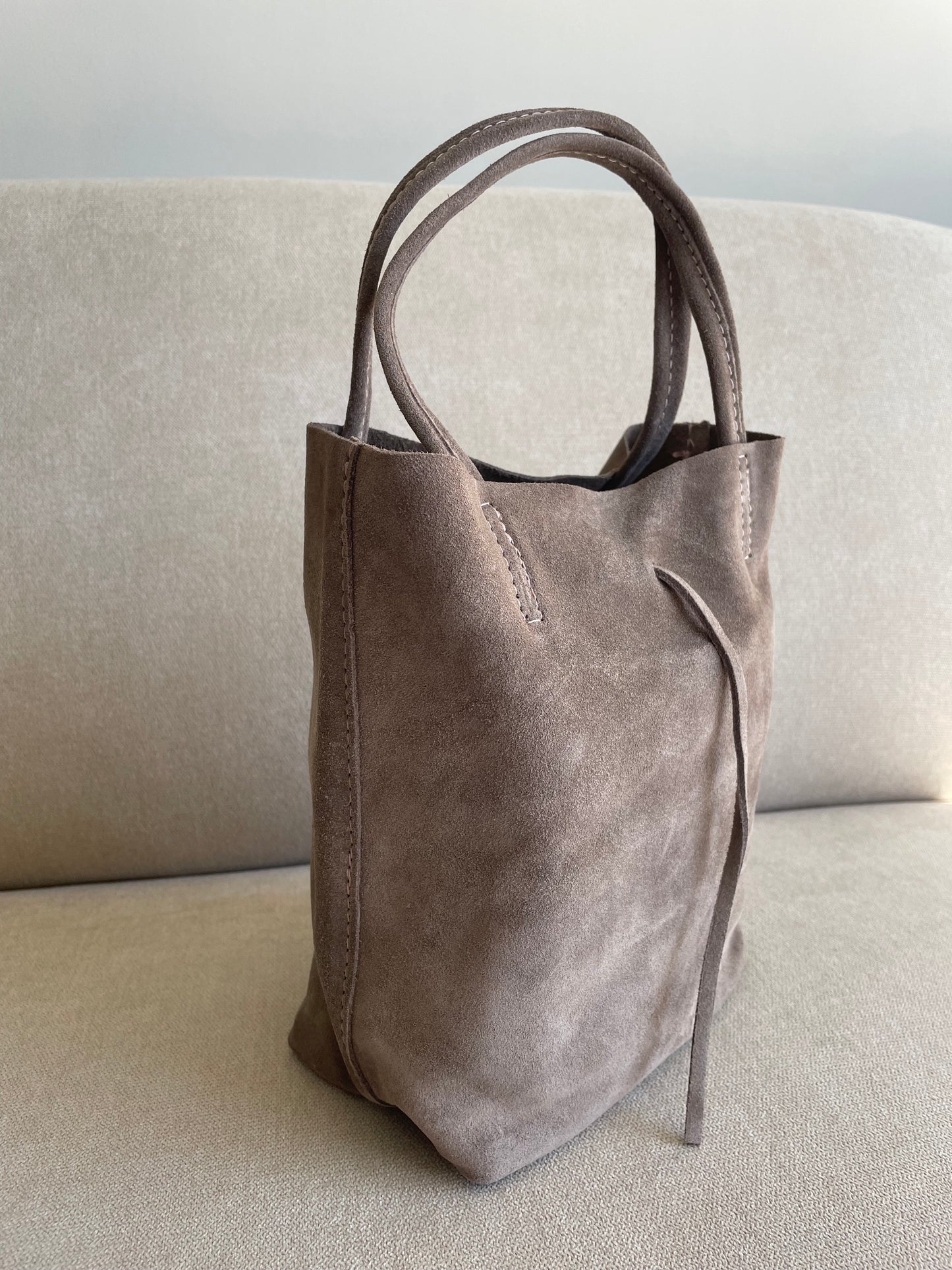 Alice Suede Bag | Taupe