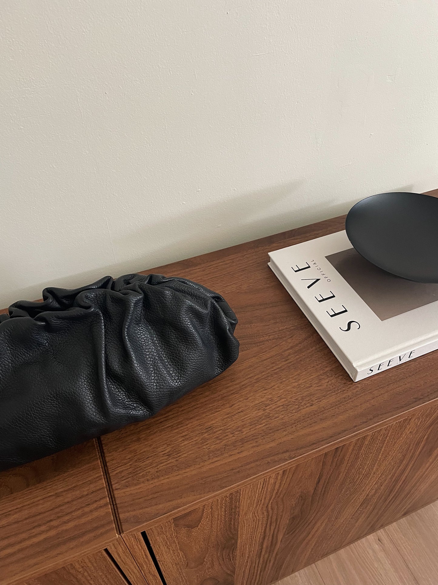 Bo Clutch | Black