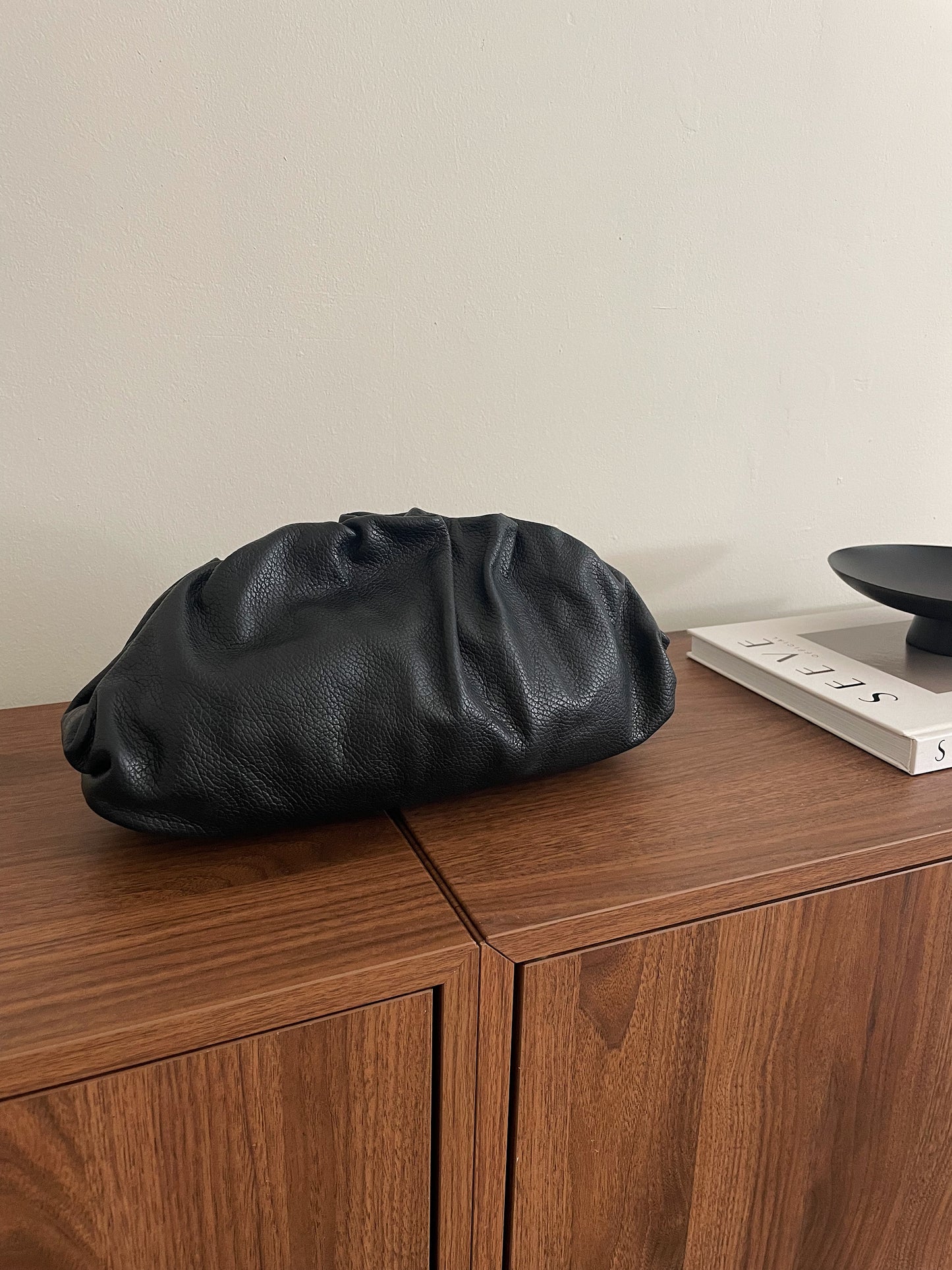 Bo Clutch | Black