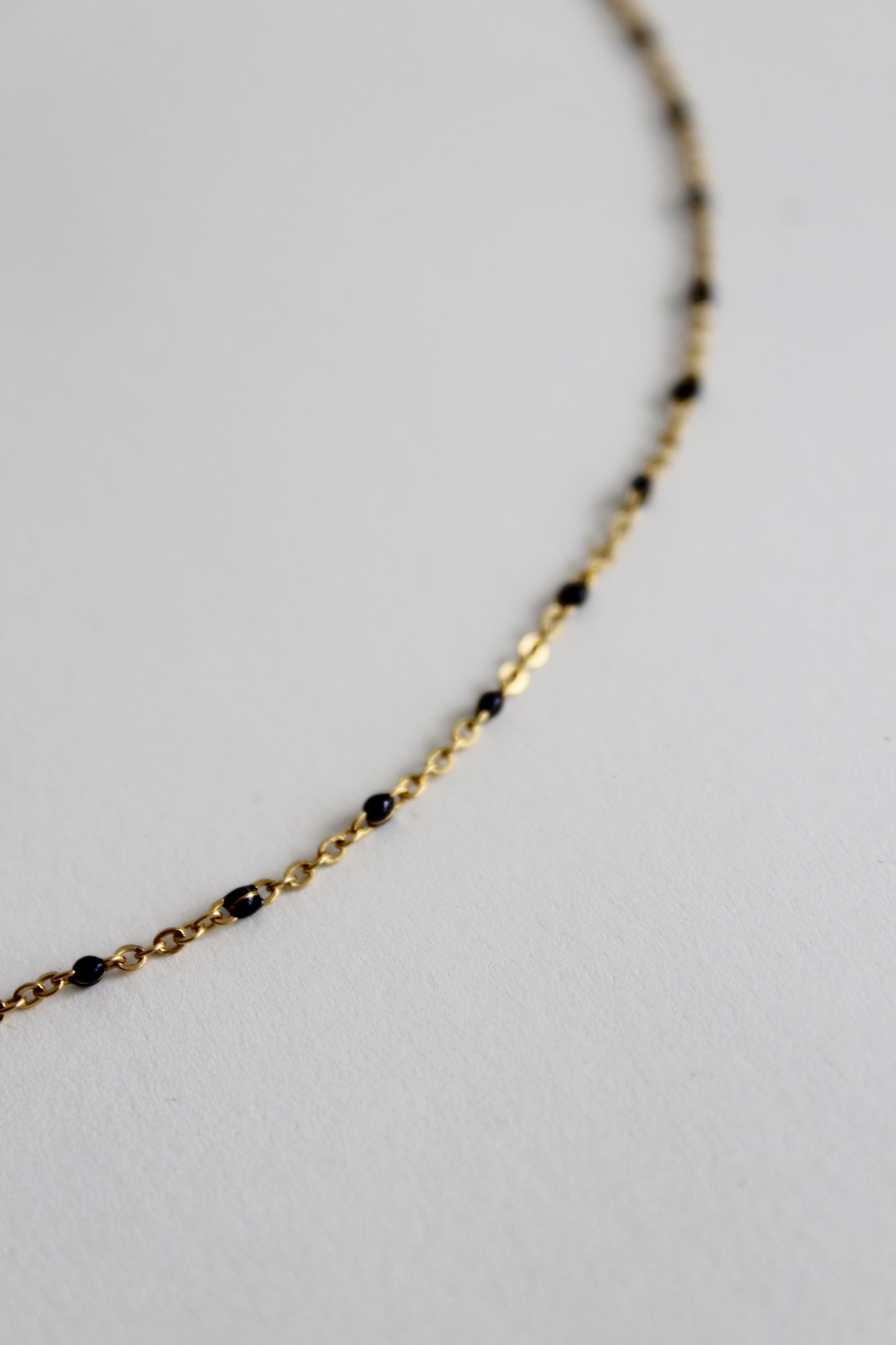 Dots Necklace | Black