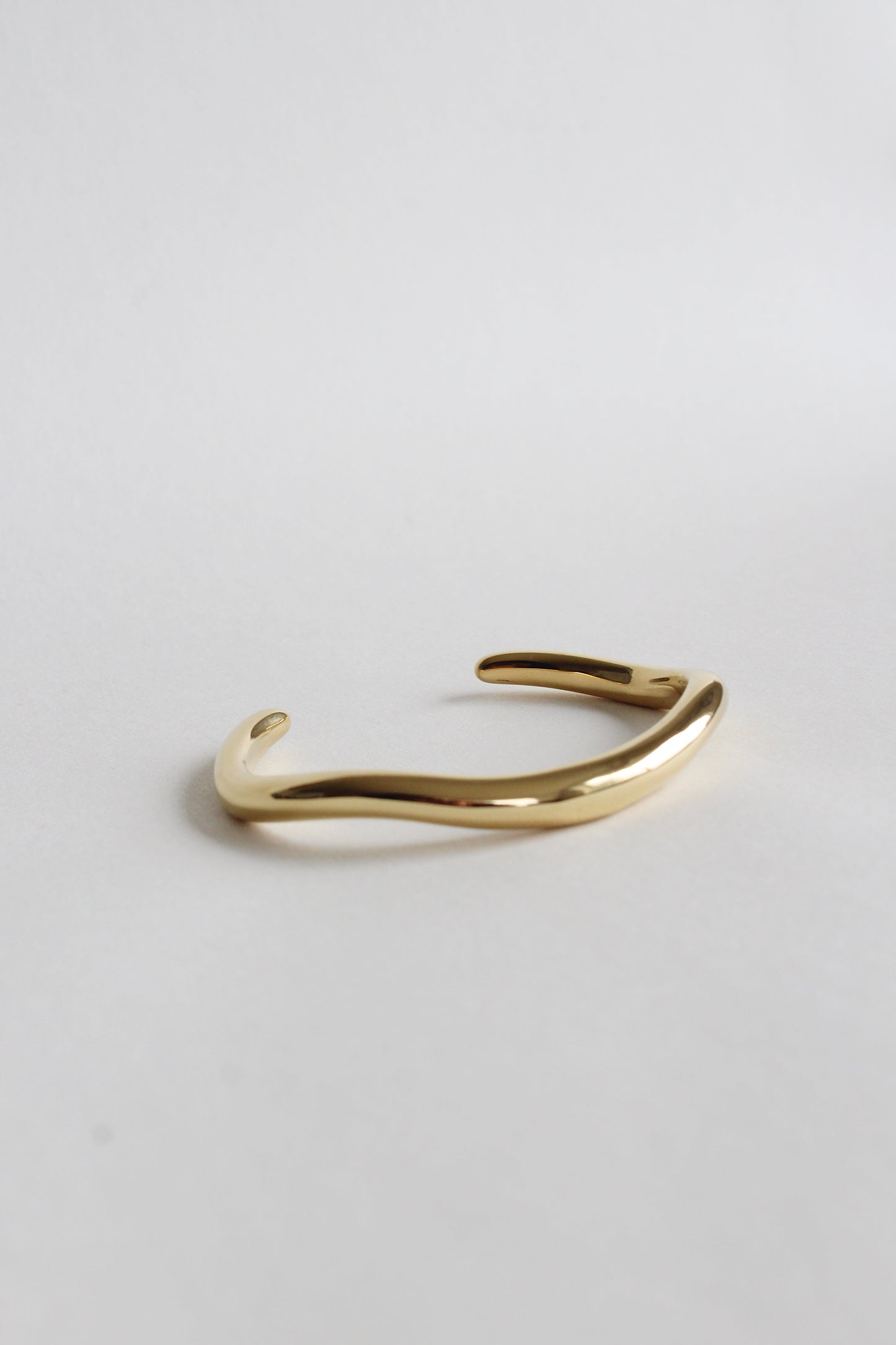 Waved Bracelet | Gold