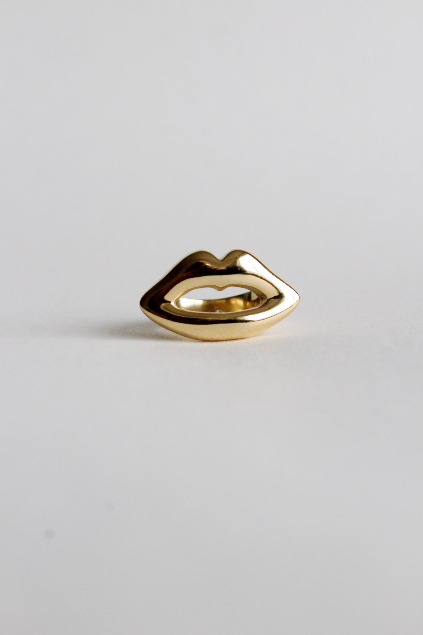 Lips Ring | Gold