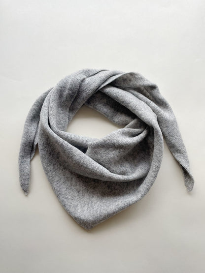 Triangle Scarf | Light Grey