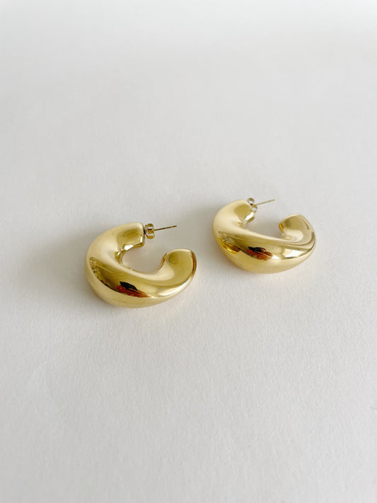 Liv Earrings | Gold