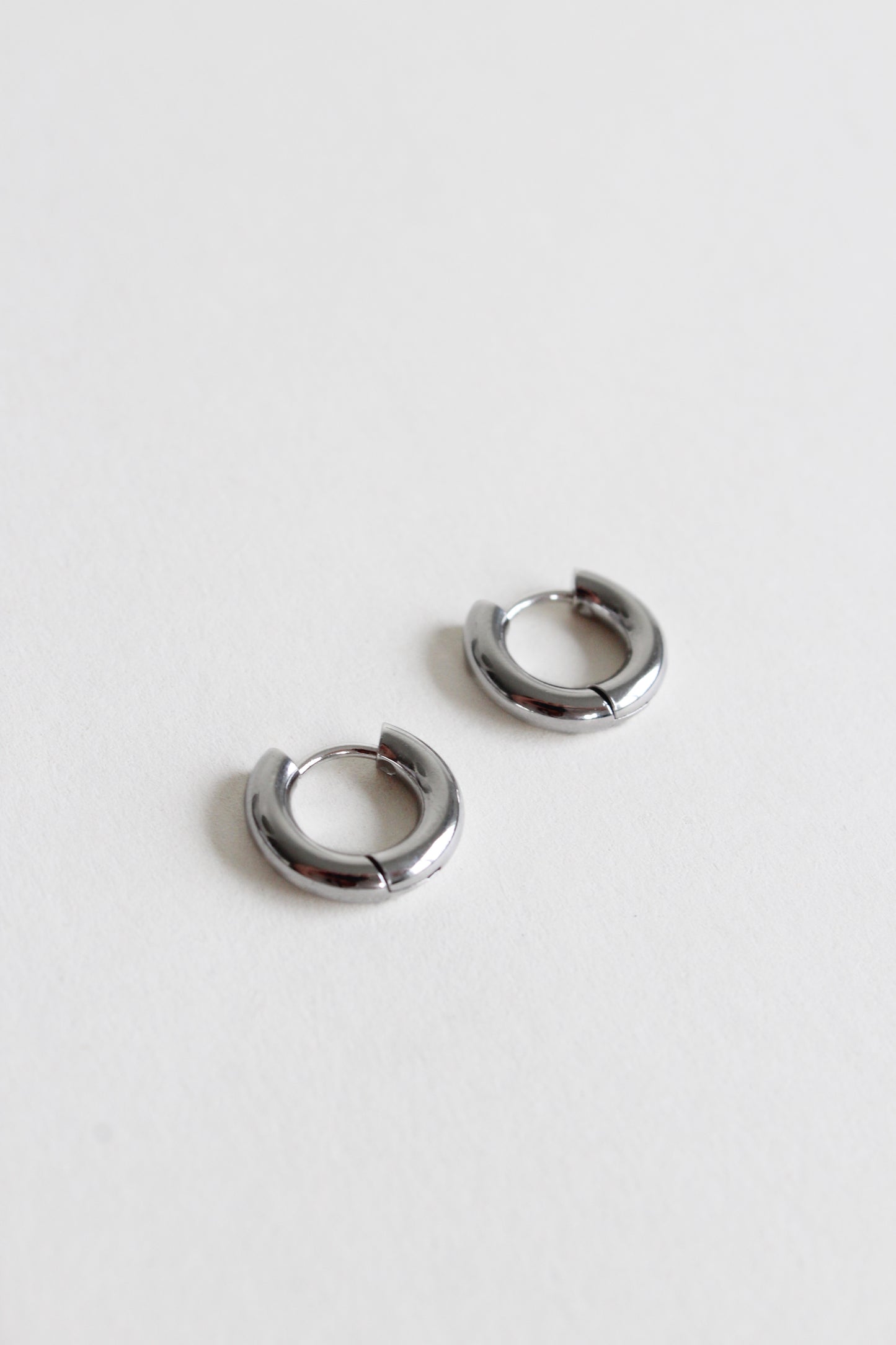 Classic Earrings Small | Silver