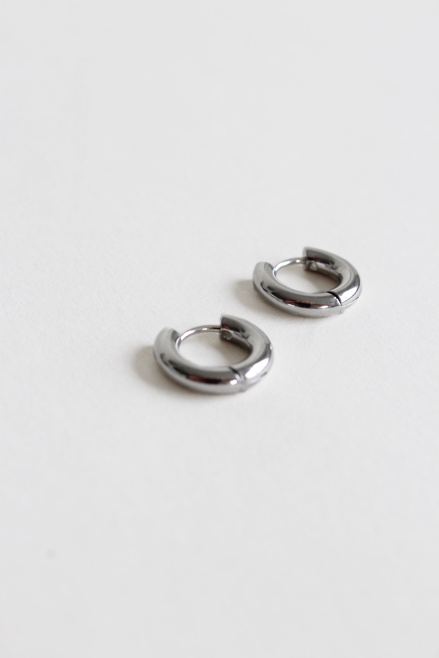 Classic Earrings Small | Silver