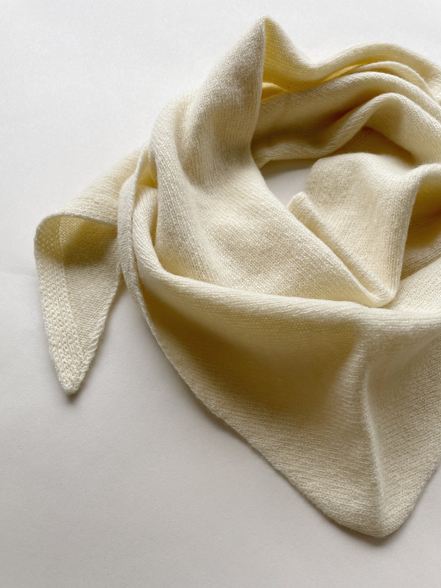 Triangle Scarf | Crème