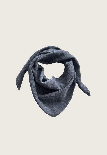 Triangle Scarf | Grey